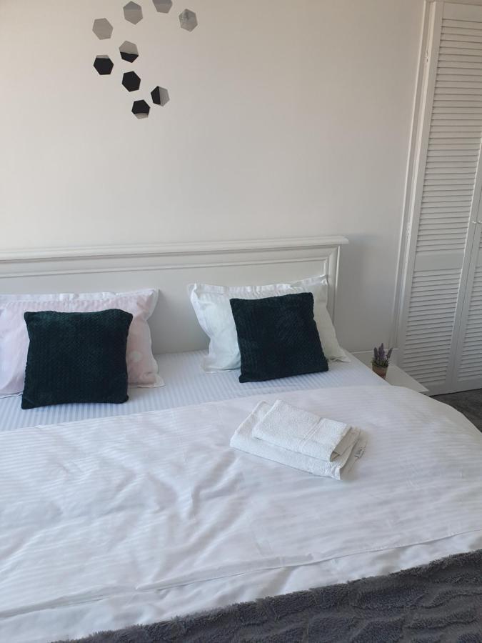 Apartament Tiron In Centru Orasului Gura Humorului Dış mekan fotoğraf