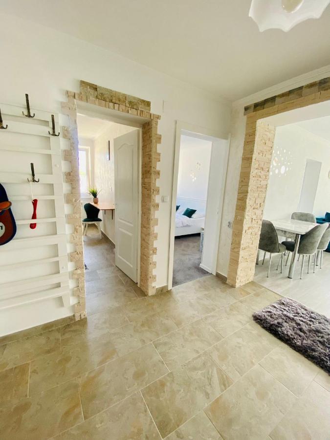 Apartament Tiron In Centru Orasului Gura Humorului Dış mekan fotoğraf
